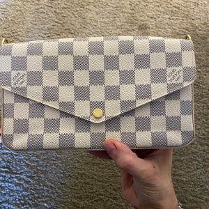 Louis Vuitton Félicie Pochette